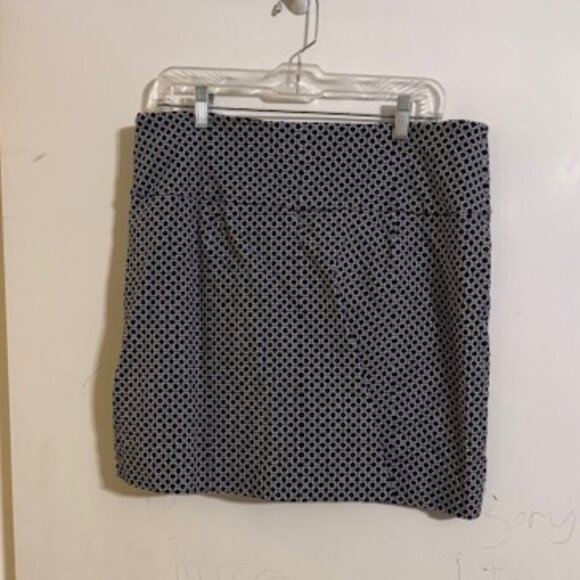 S.C. & CO. Skort Size XL - Picture 2 of 6